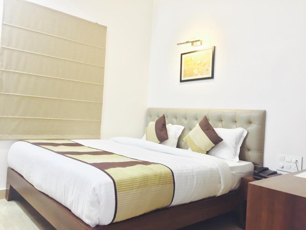 Hotel Ajmer Regency מראה חיצוני תמונה